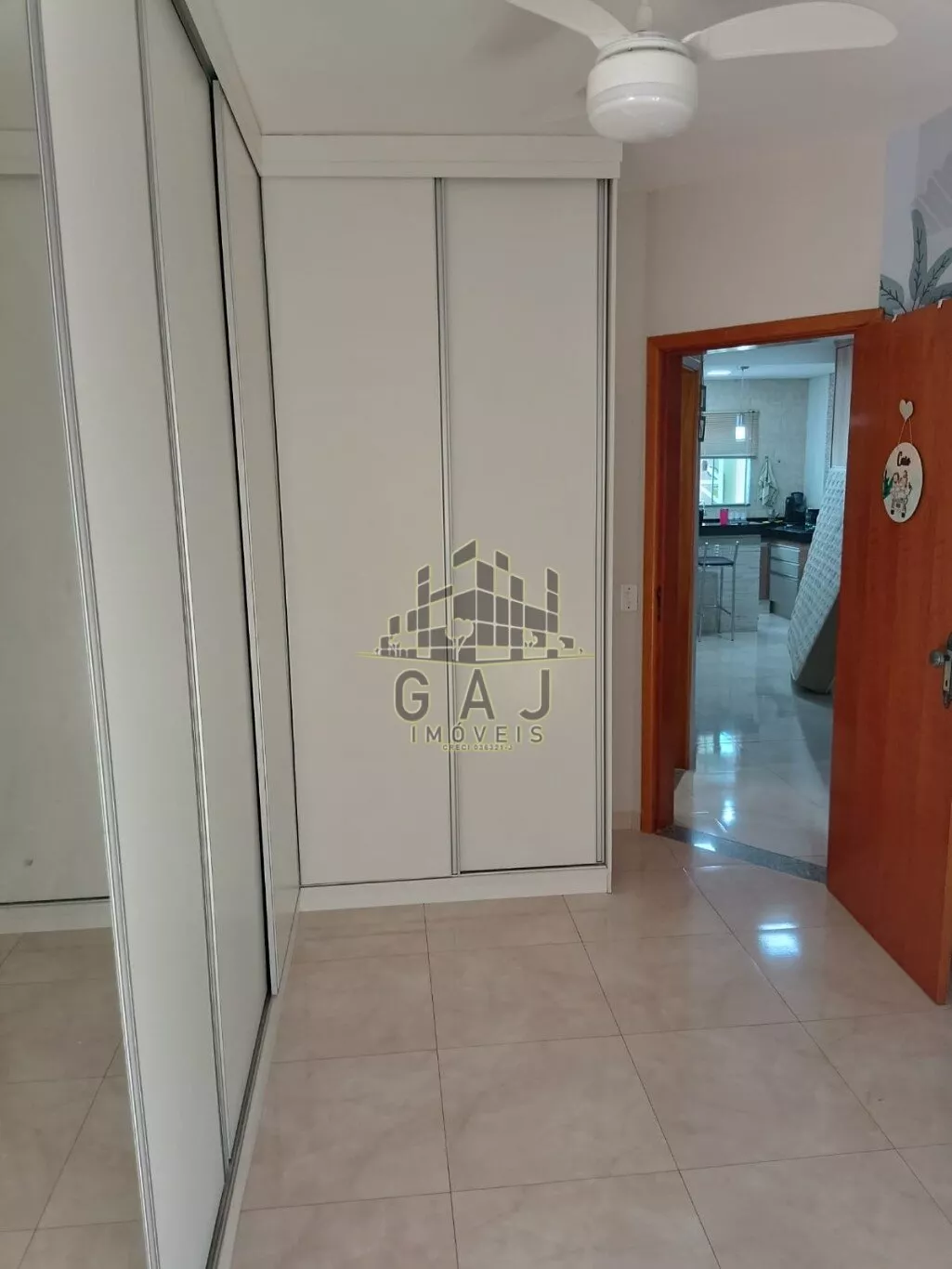 Apartamento à venda com 2 quartos, 87m² - Foto 10