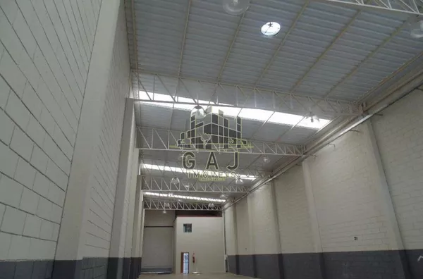 Salão industrial c/ 540m² Jd São Francisco - SBO/SP