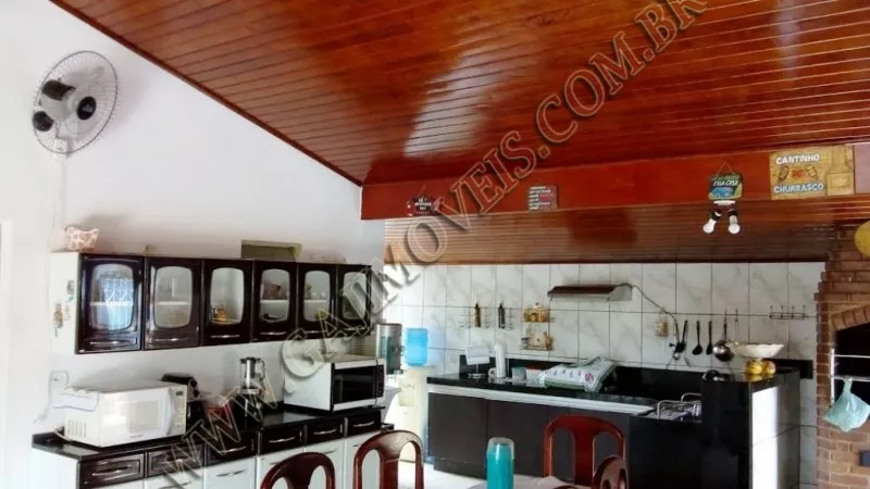 Casa à venda com 3 quartos, 210m² - Foto 12