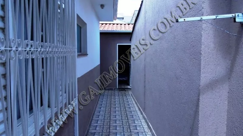 Casa à venda com 3 quartos, 210m² - Foto 20