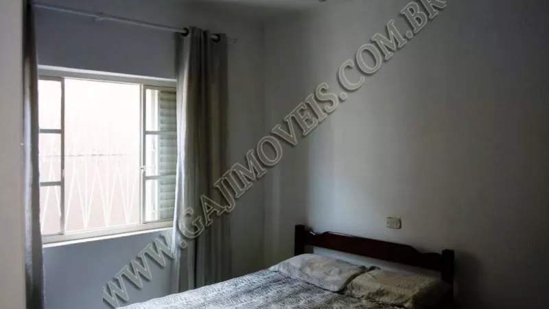 Casa à venda com 3 quartos, 210m² - Foto 16