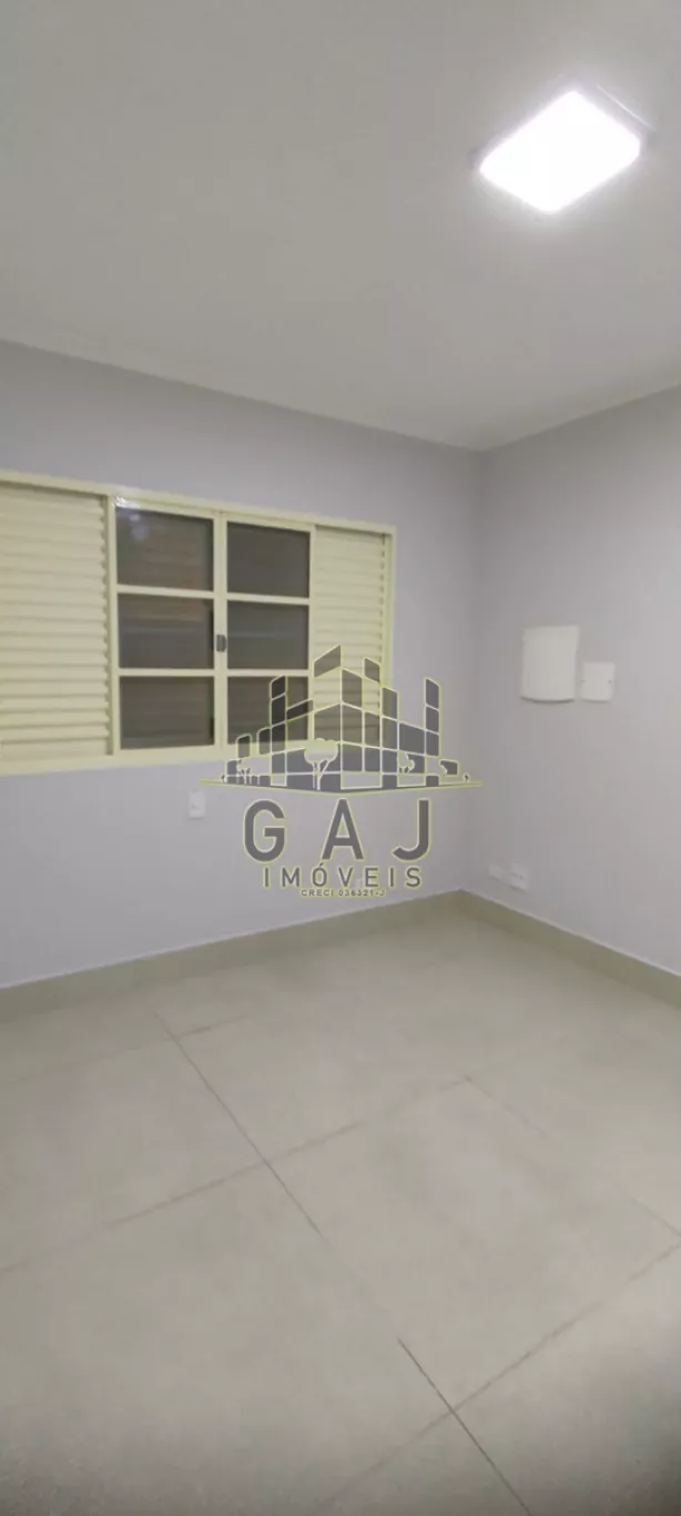 Casa à venda com 3 quartos, 224m² - Foto 18