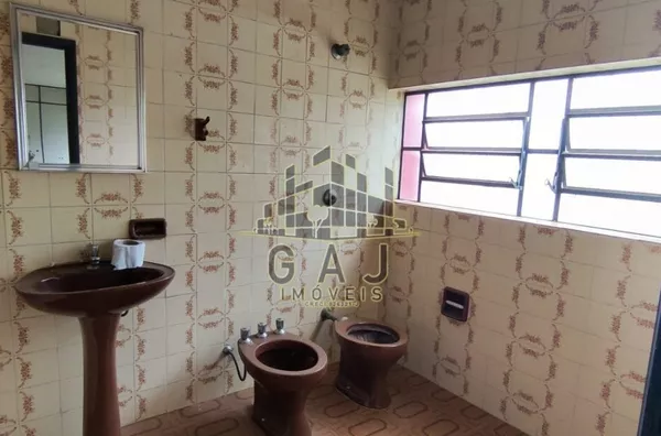 Salão industrial c/ 1500m² em Avenida - São Luiz - Americana/SP