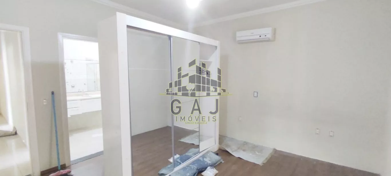 Casa de Condomínio para alugar com 3 quartos, 250m² - Foto 7