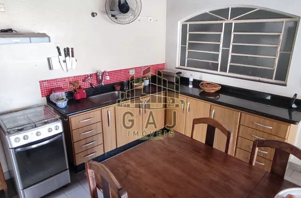 Casa 4 dorms c/ 2 suítes Pq Novo Mundo - Americana/SP