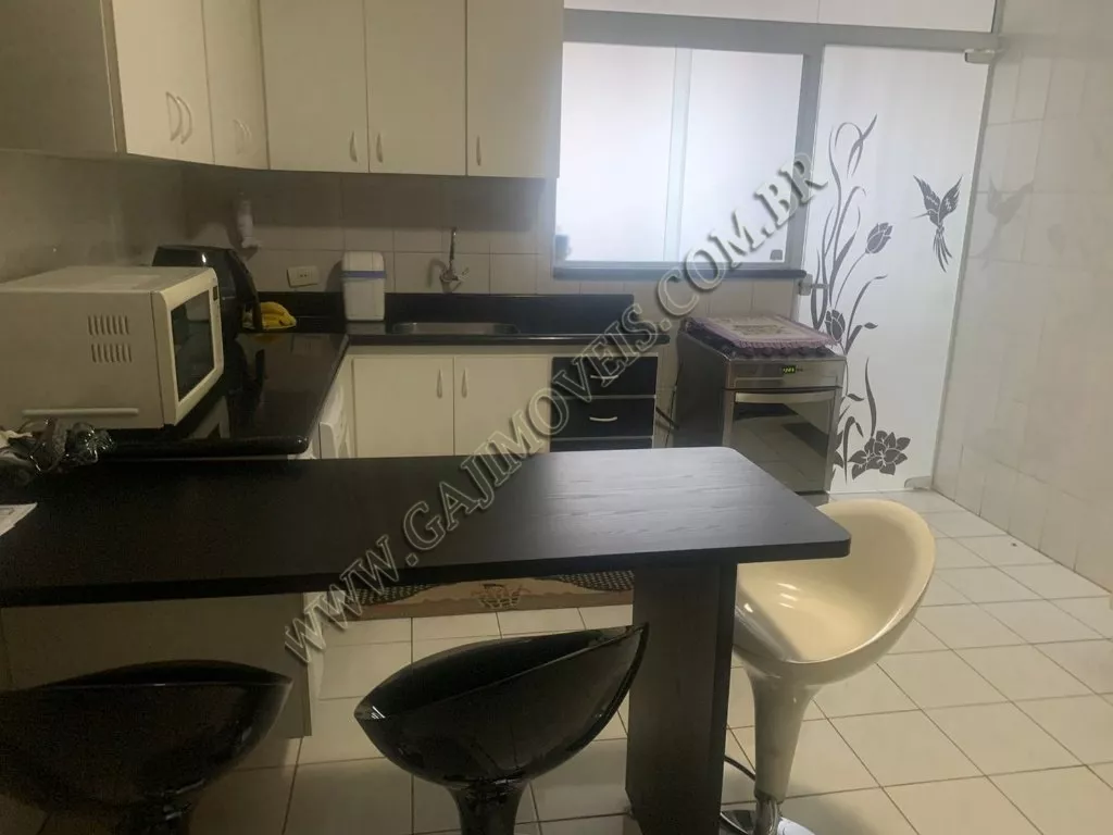 Apartamento à venda com 3 quartos, 154m² - Foto 10