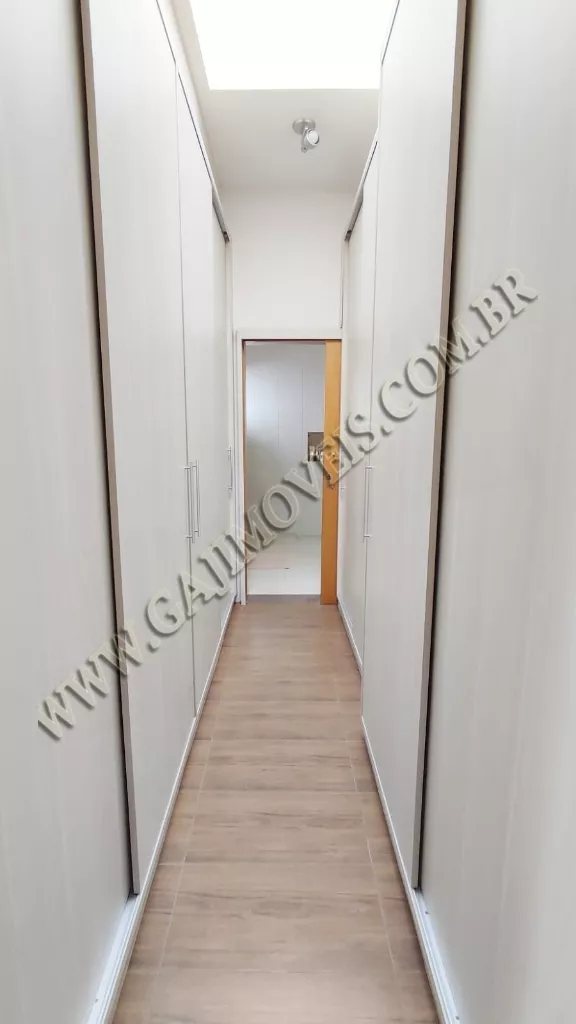 Casa de Condomínio à venda com 3 quartos, 243m² - Foto 10