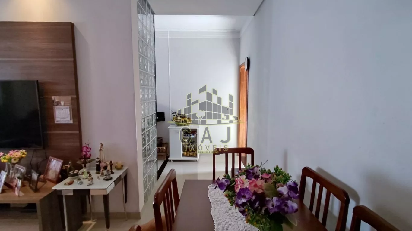 Casa à venda com 3 quartos, 98m² - Foto 3