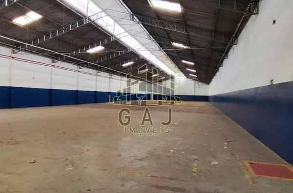 Salão industrial c/ 1500m² em Avenida - São Luiz - Americana/SP