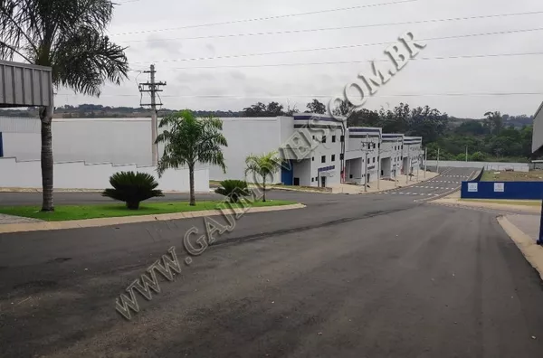 Salão Industrial em Condomínio Fechado com 3400m² - Americana/SP.