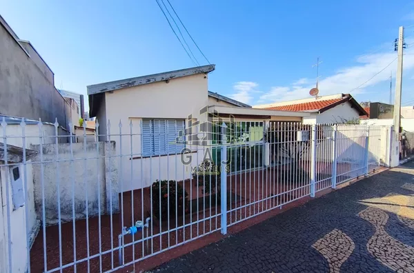 Casa antiga 80m² 2 dorms Jd São Paulo - Americana/SP