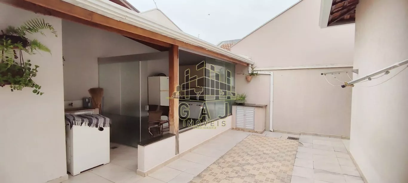 Casa à venda com 3 quartos, 200m² - Foto 17