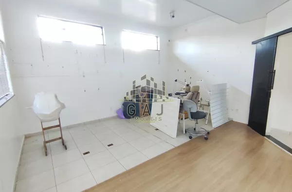 Casa comercial 246m² 7 salas Chac Machadinho - Americana/SP