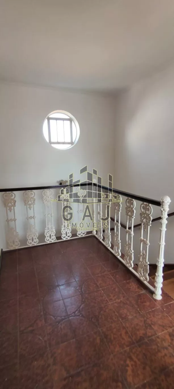 Casa à venda com 3 quartos, 230m² - Foto 15