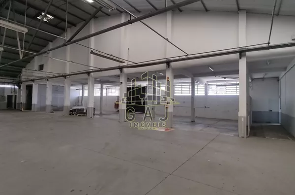 Salão industrial c/ 3.362m² - Frente a SP-304 - Americana/SP