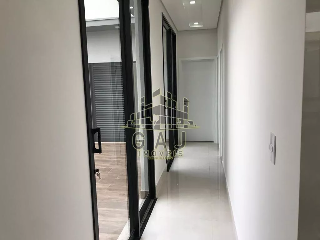 Casa à venda com 3 quartos, 220m² - Foto 10