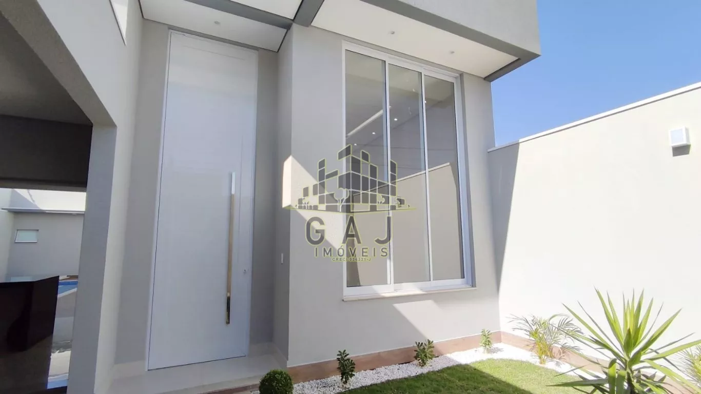 Casa à venda com 3 quartos, 220m² - Foto 2