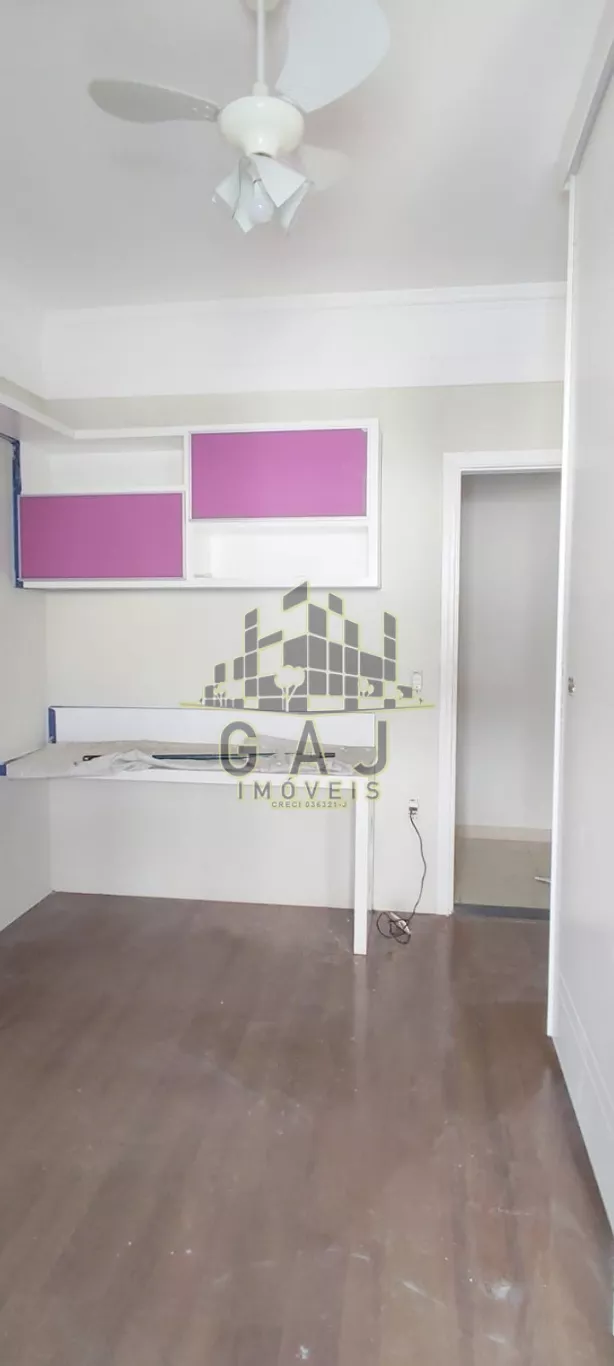 Casa de Condomínio para alugar com 3 quartos, 250m² - Foto 12