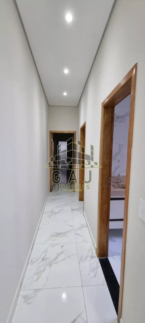 Casa à venda com 2 quartos, 100m² - Foto 3