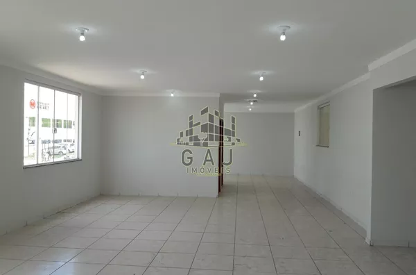 Salão industrial com 1980m² e 2 docas - Industrial Salto Grande - Americana/SP