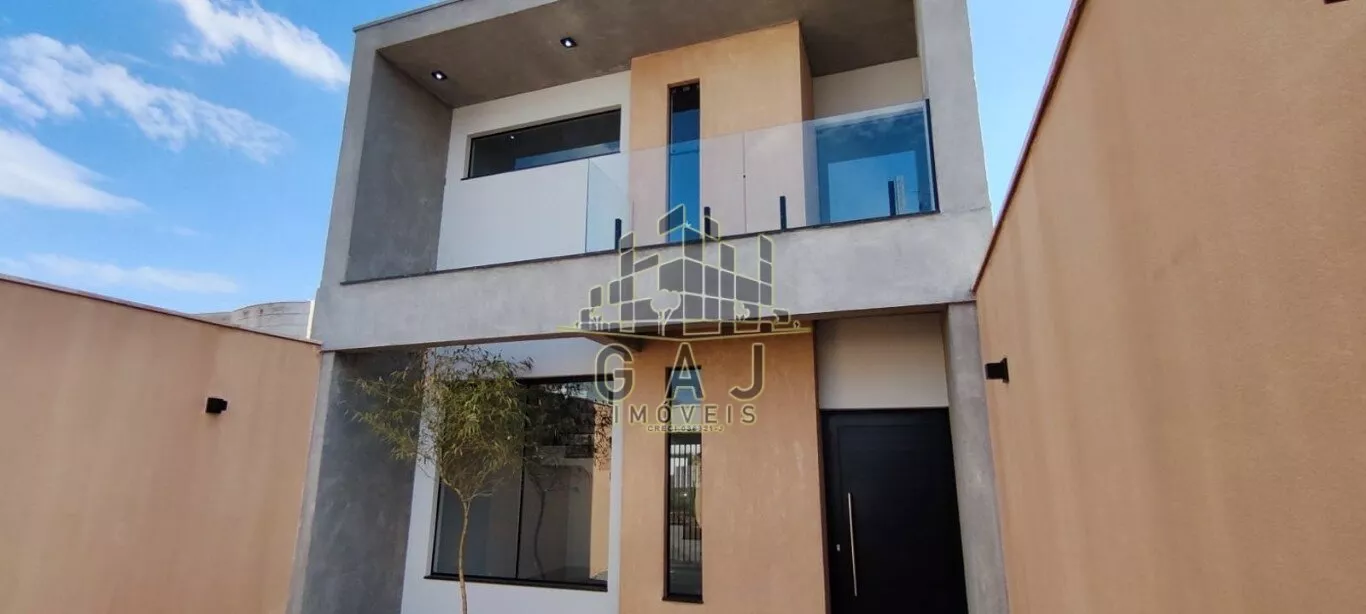 Casa à venda com 3 quartos, 98m² - Foto 1