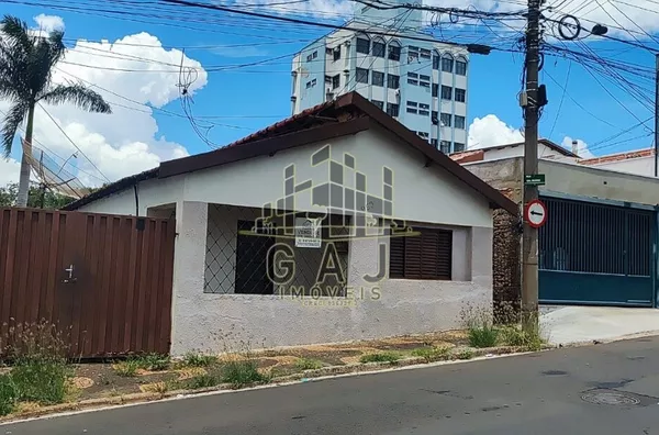 Casa em terreno comercial de 669m² no centro - SBO/SP
