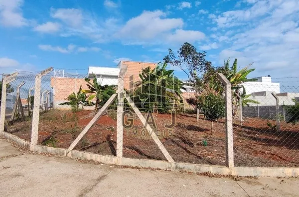 Terreno 307,6m²  esquina, plano - Terrazul - SBO/SP