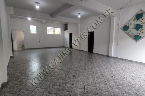 Salão comercial 124m² na Av Amizade - SBO/SP