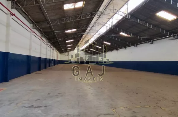 Salão industrial c/ 1500m² em Avenida - São Luiz - Americana/SP