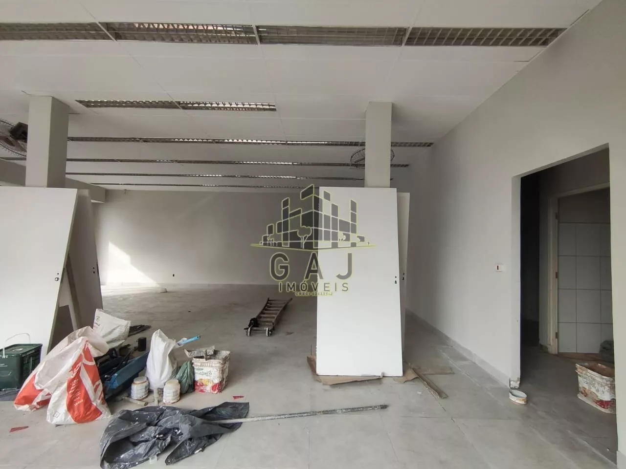 Prédio Inteiro para alugar, 138m² - Foto 3