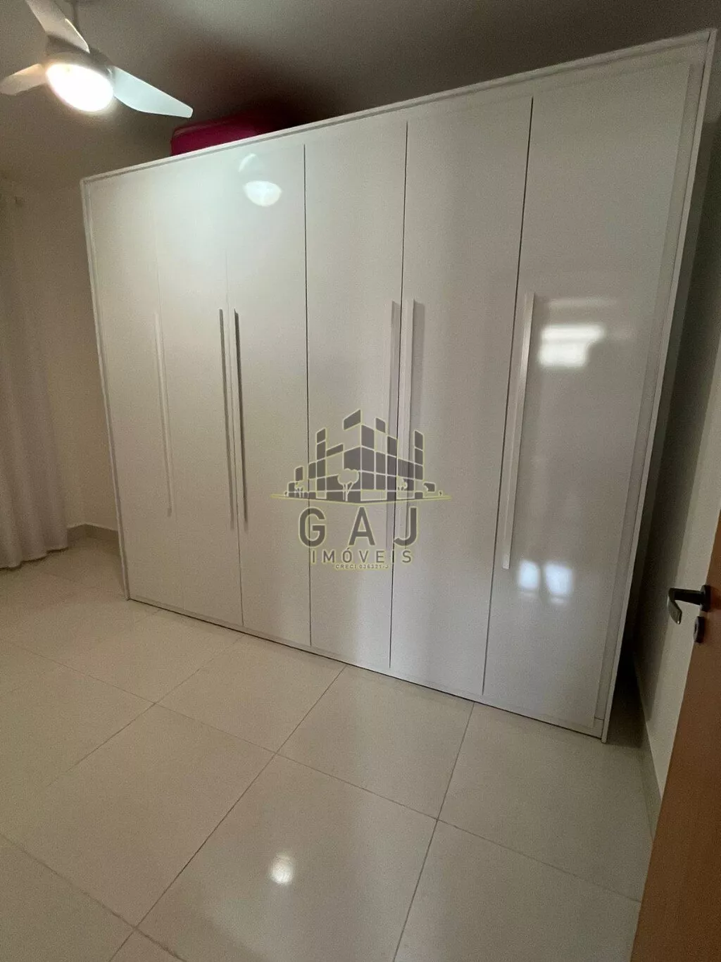 Apartamento à venda com 2 quartos, 65m² - Foto 8