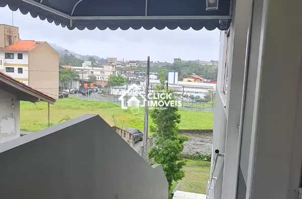 Prédio residencial na Velha Central