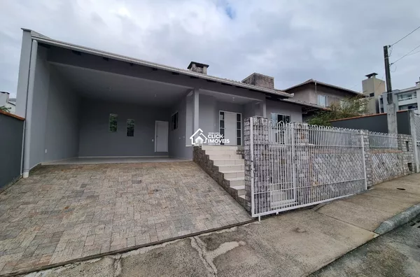 Casa com suíte mais dois quartos para locação no Salto Weissbach