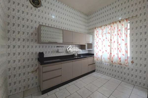 Casa Residencial e Comercial com 2 pavimentos no Bairro Gloria em Blumenau