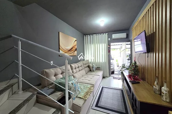 Excelente Sobrado com 2 dormitórios à Venda no Bairro Tribess – Blumenau