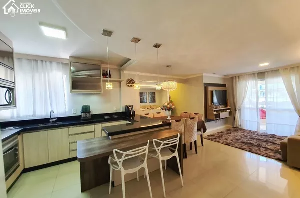 Apartamento com 3 dormitórios sendo 1 suíte e 2 Demi-suíte no Bairro Água Verde