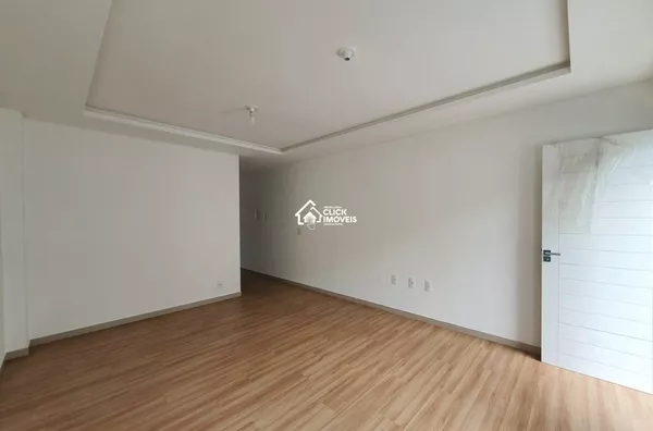 Lindo sobrado triplex com 2 suítes  Escola Agrícola, Blumenau