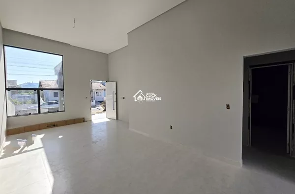 Casa geminada com 2 dormitórios sendo 1 suíte no Bairro margem esquerda, Gaspar