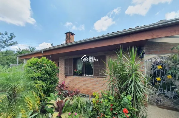 Casa Residencial com 3 dormitórios sendo 1 suíte no Bairro Escola Agrícola Blumenau