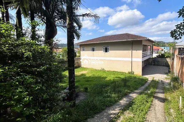 #casa#padraodeacabamento#2terrenos#gaspar