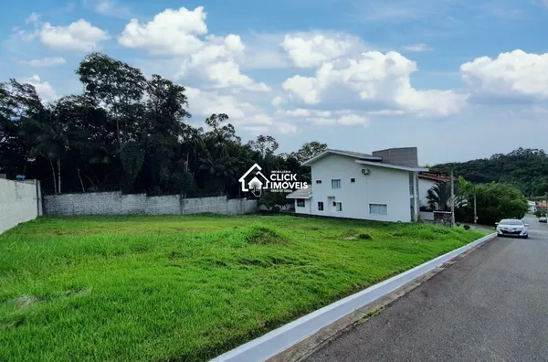 Terreno no Res. Golden Park no Bairro da Itoupava Central.