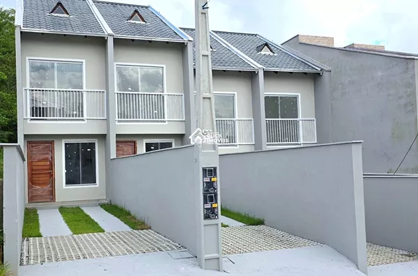 Lindo sobrado com 2 dormitórios no Bairro Itoupava Central