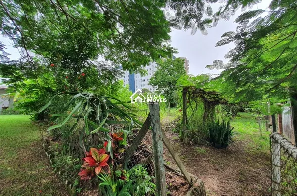 Terreno Residencial para construir ou para investimento no Bairro Vila Nova.