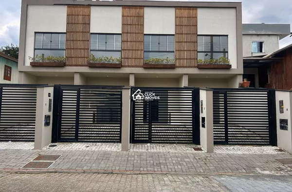 Sobrado 2 suites, Bairro Água Verde Blumenau