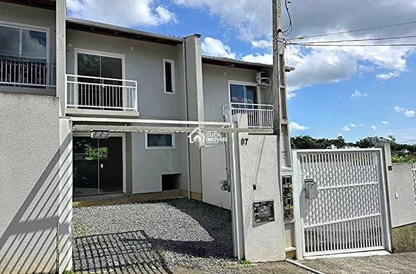 Sobrado com 2 dormitórios no Bairro Itoupava Central