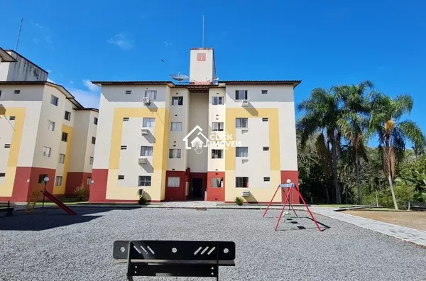 Apartamento com 2 dormitórios no Residencial Bahia no bairro Salto Weissbach.