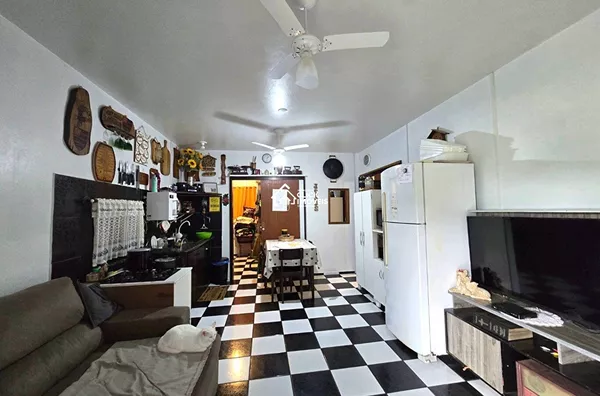 Casa térrea com 4 dormitórios sendo 1 Suíte no Bairro Testo Salto - Blumenau