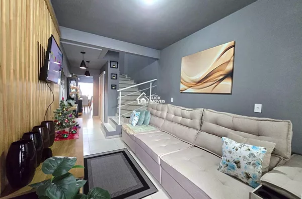 Excelente Sobrado com 2 dormitórios à Venda no Bairro Tribess – Blumenau