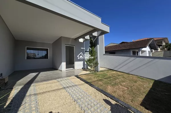 Casa geminada com 2 dormitórios sendo 1 suíte no Bairro margem esquerda, Gaspar