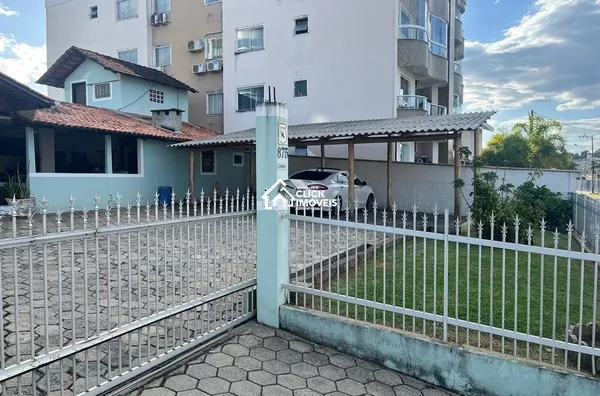 Casa para Venda, 1.593,5 m² de Terreno, Carijós, Indaial